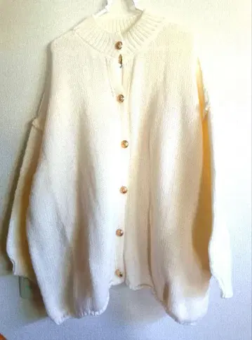 ZARA 아이보리 가디건 M 사이즈