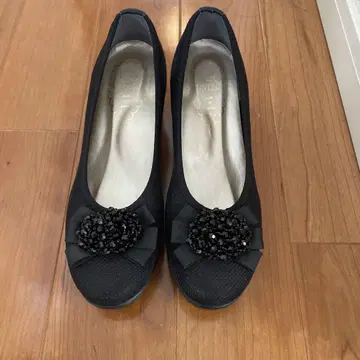 퍼스트컨택트 펌프스 웨지솔 비쥬 블랙 라운드토