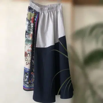 스칼라 플레어 스커트 동물과 꽃 프린트