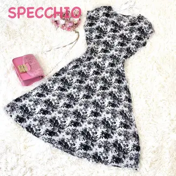 [ 새상품급 ] SPECCHIO 스페치오 셔틀 플리츠 모노톤 꽃무늬 40