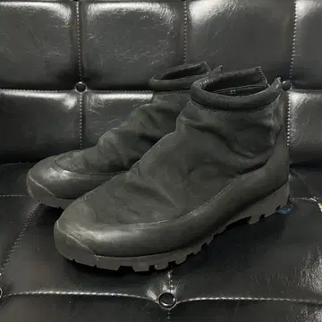 nonnative HIKER TRAINER MID 43