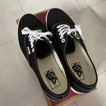 VANS Authentic Lowpro
