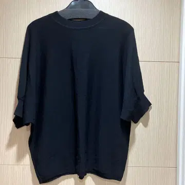 미사용 오드리 앤 조 와트 블랙 반팔 니트