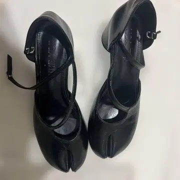블랙 오픈토 펌프스 25.5cm