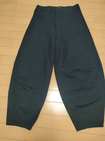 라드뮤지션 코쿤 와이드 치노 네이비