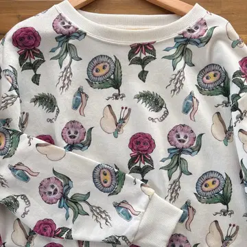 히구치 유코 디즈니 콜라보 앨리스 맨투맨