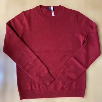 UNIQLO 빨간색 캐시미어 크루넥 스웨터 M