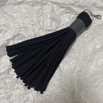 RUGBY TASSEL IN BLACK