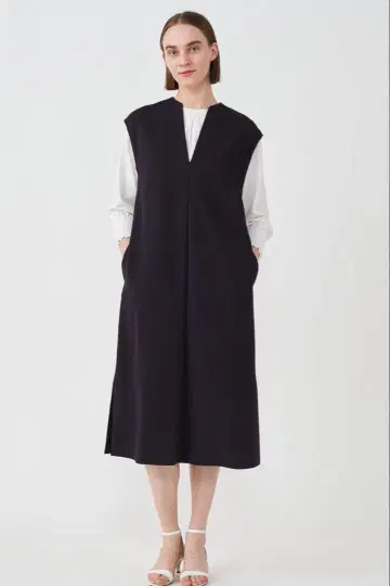 Ballsey 네이비 암젠 V넥 원피스