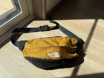 THE NORTH FACE 숄더백 오렌지/블랙