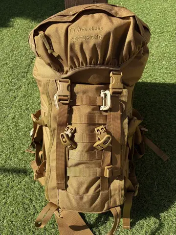 Berghaus Centric 45 브라운 백팩