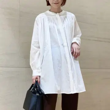 어반 리서치 도어스 2way 핀턱 블라우스