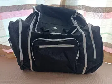 블랙 조정 가능 스트랩 포함 백