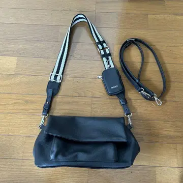 nouer 블랙 숄더백 두꺼운 스트랩