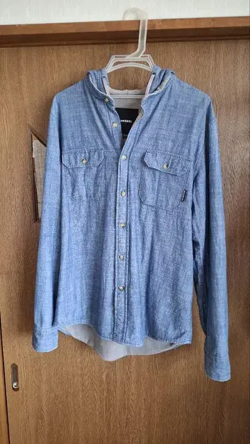 BURTON 후드 부착 블루 데님 셔츠 S