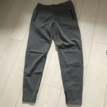 유니클로 UNIQLO 블록 테크 플리스 팬츠 S 사이즈 중고