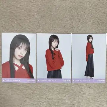노기자카46 야타 모에카 브로마이드 레이어드 상의 컴프