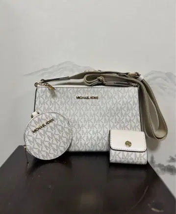 MICHAEL KORS 화이트 숄더백