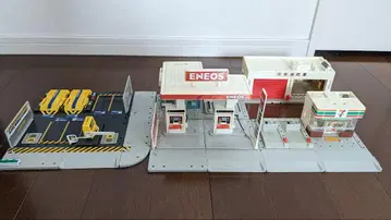 ENEOS 주유소 주차장 세븐일레븐 소방서 토미카 타운