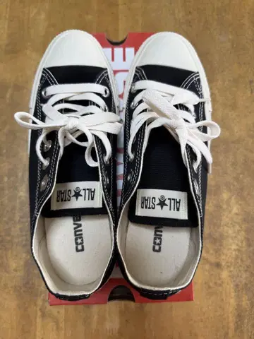 CONVERSE ALL STAR 블랙 스니커즈