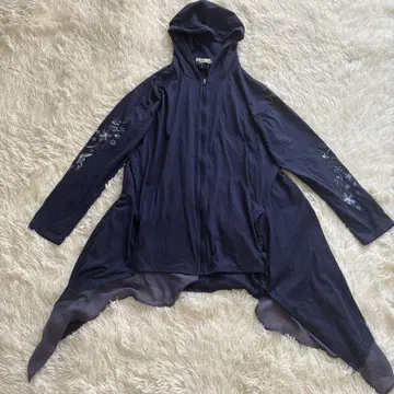 이즈스칼라 미야비유이 후드티 자수 나비 꽃