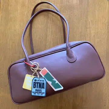 오렌티 백 BTN 참 포함
