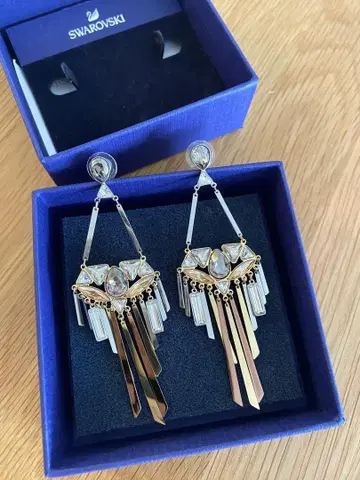 Swarovski 엘레강트 롱 귀걸이