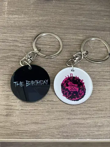 The Birthday 키링 세트