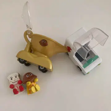 호빵맨 뮤지엄 시리즈 GOGO 미니카 카레빵호 식빵맨