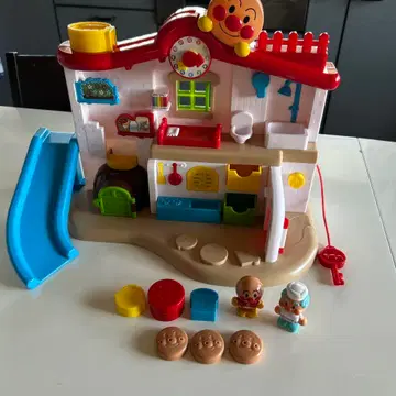 호빵맨 첫 하우스 인형 세트 포함