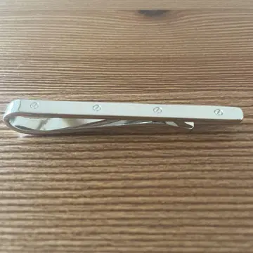 Louis FAGLIN 루이 파그랑 넥타이핀 투모로우랜드 구매