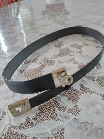 Ferragamo 슬라이드식 벨트 가죽