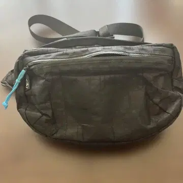 HYPERLITE MOUNTAIN GEAR 바디백 블랙 덤 포함