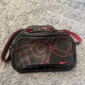 Nike T90 백 블랙/레드 대용량 스포츠백 숄더