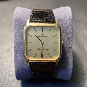 가동품 UNIVERSAL GENEVE Mark Century 쿼츠