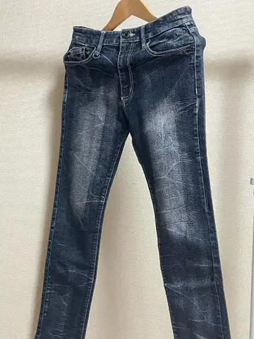 다크 그레이 스키니 청바지