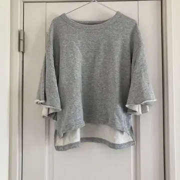 허그아워 크로스&크로스 맨투맨 마사키