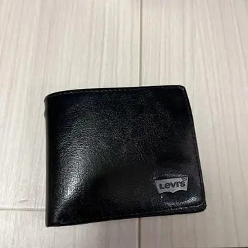 Levi's 블랙 가죽 접이식 지갑