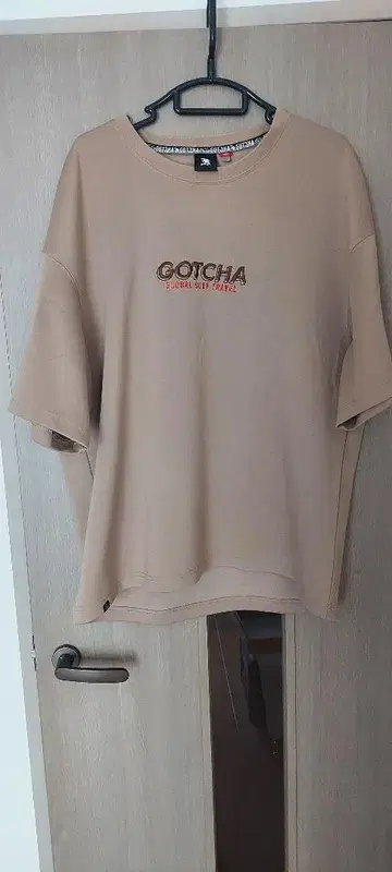 GOTCHA 베이지 T셔츠 L사이즈