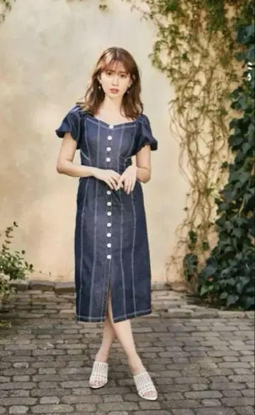Puff Sleeve Midi Dress