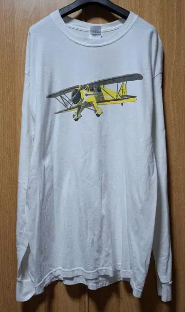 누군가에게 닿기를 복엽기 프린트 긴팔 T셔츠 size:L