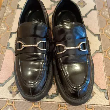 ZARA 블랙 로퍼 약 3cm 힐 24 37