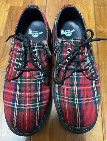 Dr. Martens 레드 타탄 체크 UK6