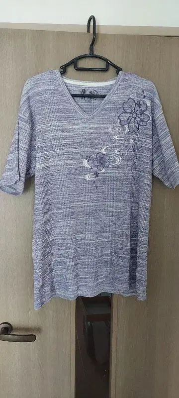 미야비유이 꽃무늬 자수 보라색 계열 T셔츠 XXXL