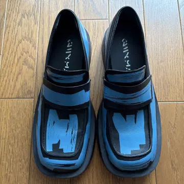 캠퍼 라보 로퍼 스카이블루
