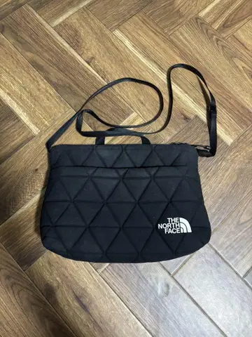 더 노스 페이스 숄더백
