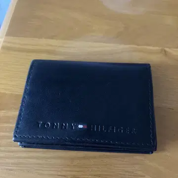 TOMMY HILFIGER 블랙 가죽 명함지갑