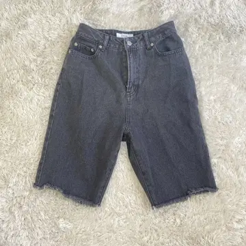 디스코트 블랙 데님 유행하는 하프 팬츠