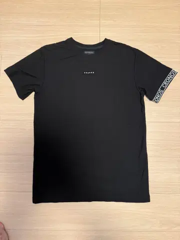 CRONOS 블랙 T셔츠