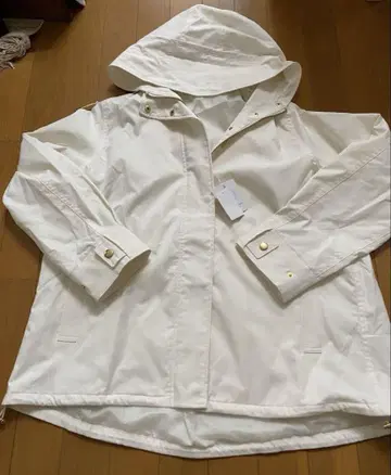 SHIPS 화이트 마운틴 파카 후드 부착